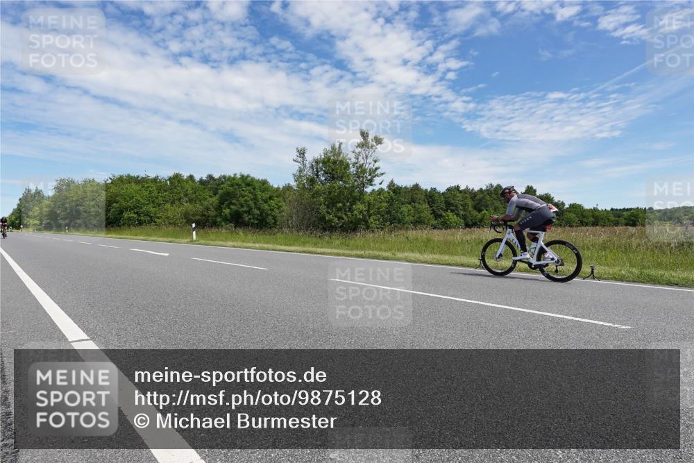 21.06.2026 - Viking Triathlon Michael Burmester http://msf.ph/oto/9875128 21.06.2026 12:59:42 Radfahren 337, 640 meine-sportfotos.de