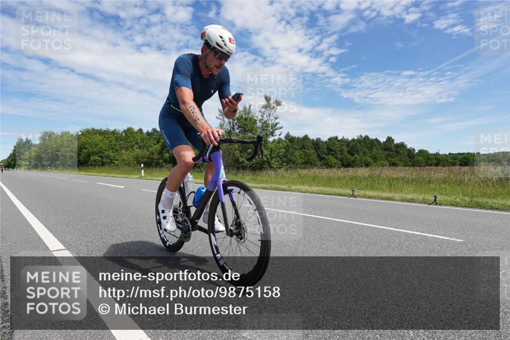 21.06.2026 - Viking Triathlon Michael Burmester http://msf.ph/oto/9875158 21.06.2026 13:00:26 Radfahren 363, 458, 539 meine-sportfotos.de