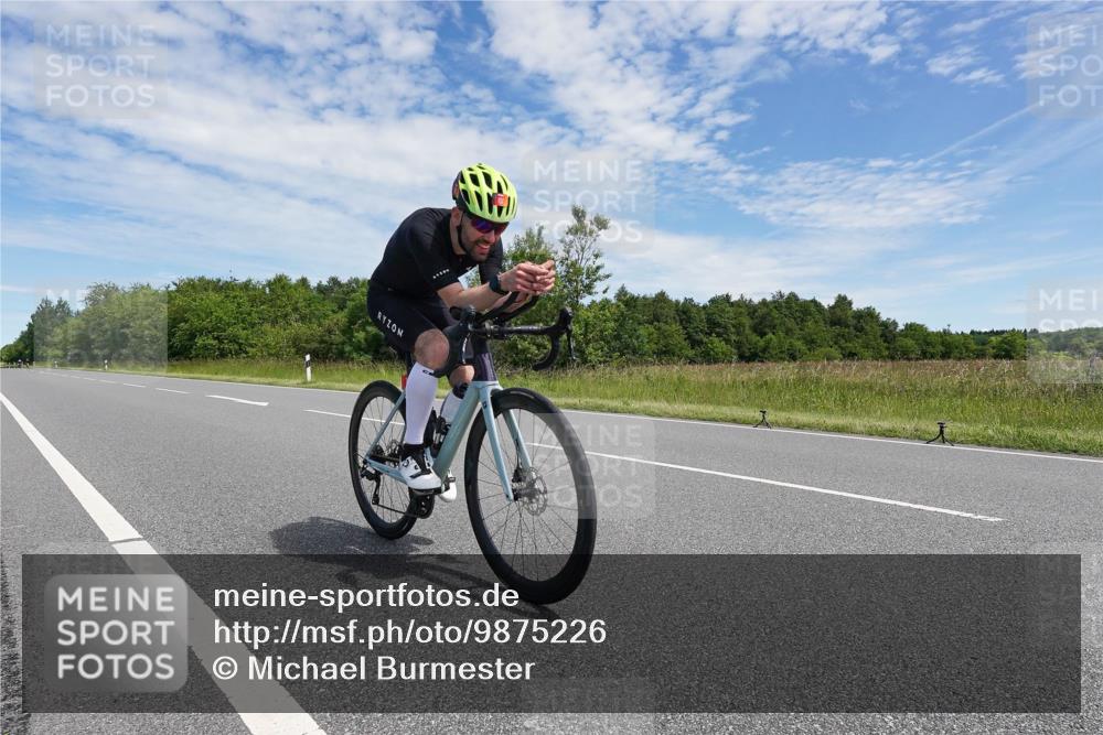 21.06.2026 - Viking Triathlon Michael Burmester http://msf.ph/oto/9875226 21.06.2026 13:01:08 Radfahren 138, 283, 515, 542, 664 meine-sportfotos.de