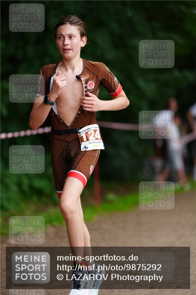 21.06.2026 - 29. Vierlanden-Triathlon LAZAROV Photography http://msf.ph/oto/9875292 21.06.2026 15:12:36 Laufen 860, 124 meine-sportfotos.de