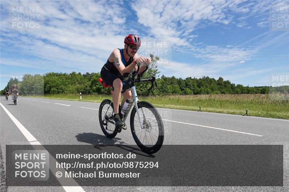 21.06.2026 - Viking Triathlon Michael Burmester http://msf.ph/oto/9875294 21.06.2026 13:03:03 Radfahren 333, 395, 417, 448, 628 meine-sportfotos.de