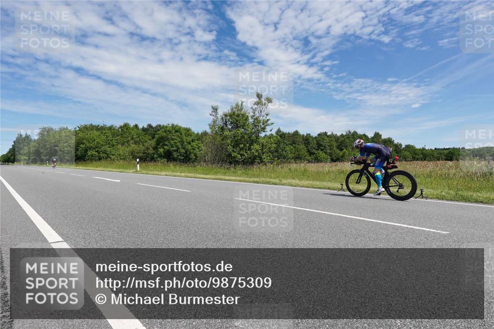 21.06.2026 - Viking Triathlon Michael Burmester http://msf.ph/oto/9875309 21.06.2026 13:03:13 Radfahren 395, 417, 448, 628 meine-sportfotos.de