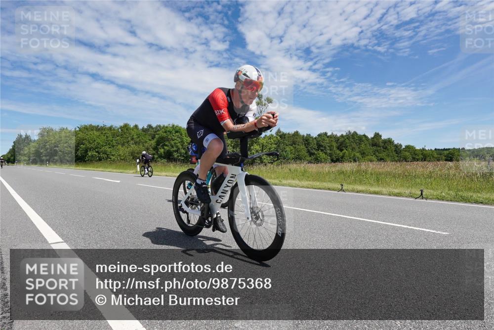 21.06.2026 - Viking Triathlon Michael Burmester http://msf.ph/oto/9875368 21.06.2026 13:04:46 Radfahren 217, 229, 300 meine-sportfotos.de