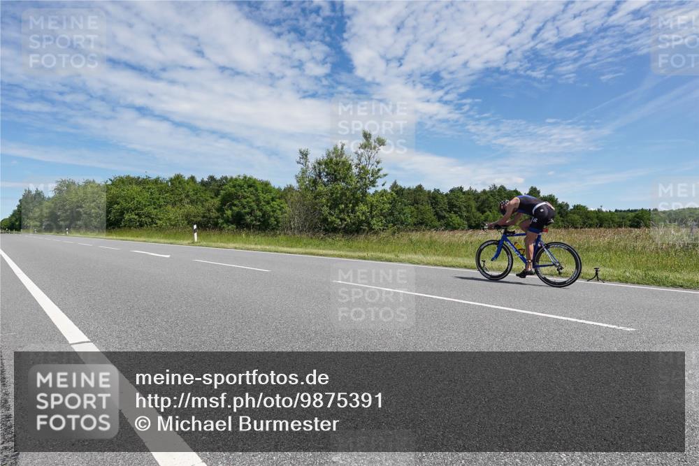 21.06.2026 - Viking Triathlon Michael Burmester http://msf.ph/oto/9875391 21.06.2026 13:05:23 Radfahren 631 meine-sportfotos.de