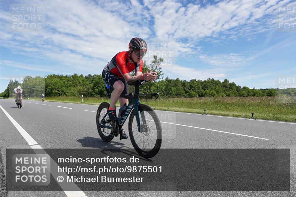 21.06.2026 - Viking Triathlon Michael Burmester http://msf.ph/oto/9875501 21.06.2026 13:07:51 Radfahren 329, 538, 577, 650 meine-sportfotos.de