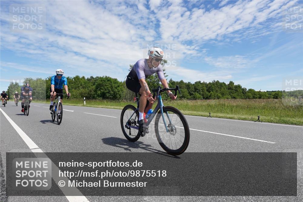21.06.2026 - Viking Triathlon Michael Burmester http://msf.ph/oto/9875518 21.06.2026 13:08:28 Radfahren 134, 158, 182, 183, 318, 324, 325, 398, 399, 505 meine-sportfotos.de