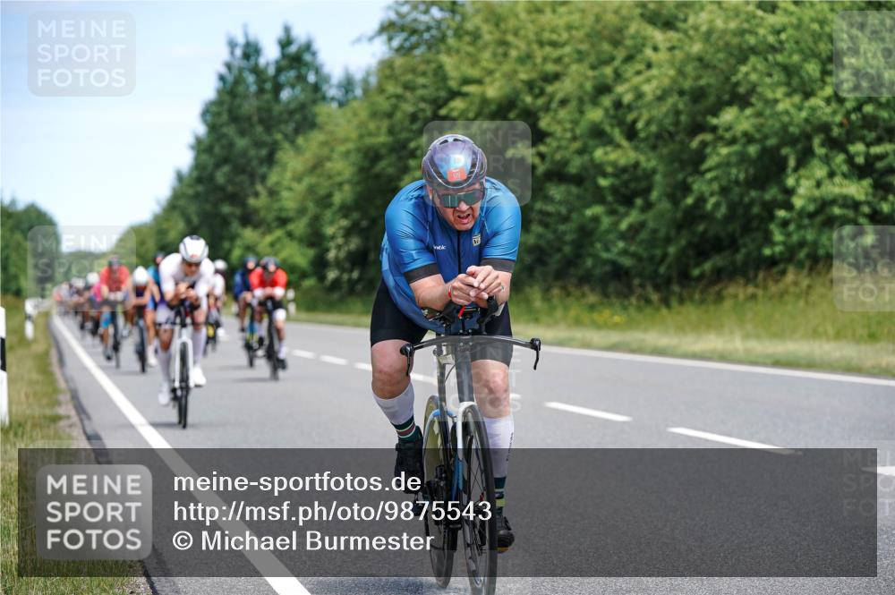 21.06.2026 - Viking Triathlon Michael Burmester http://msf.ph/oto/9875543 21.06.2026 12:52:30 Radfahren 63, 64, 75, 87, 89, 95, 118, 162, 198, 252, 411, 459, 460, 464, 490, 522, 552, 619 meine-sportfotos.de