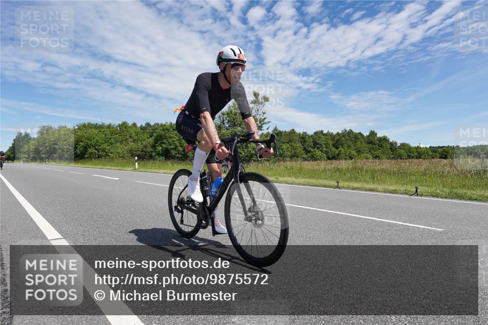 21.06.2026 - Viking Triathlon Michael Burmester http://msf.ph/oto/9875572 21.06.2026 13:09:26 Radfahren 223, 388, 563, 602, 656 meine-sportfotos.de