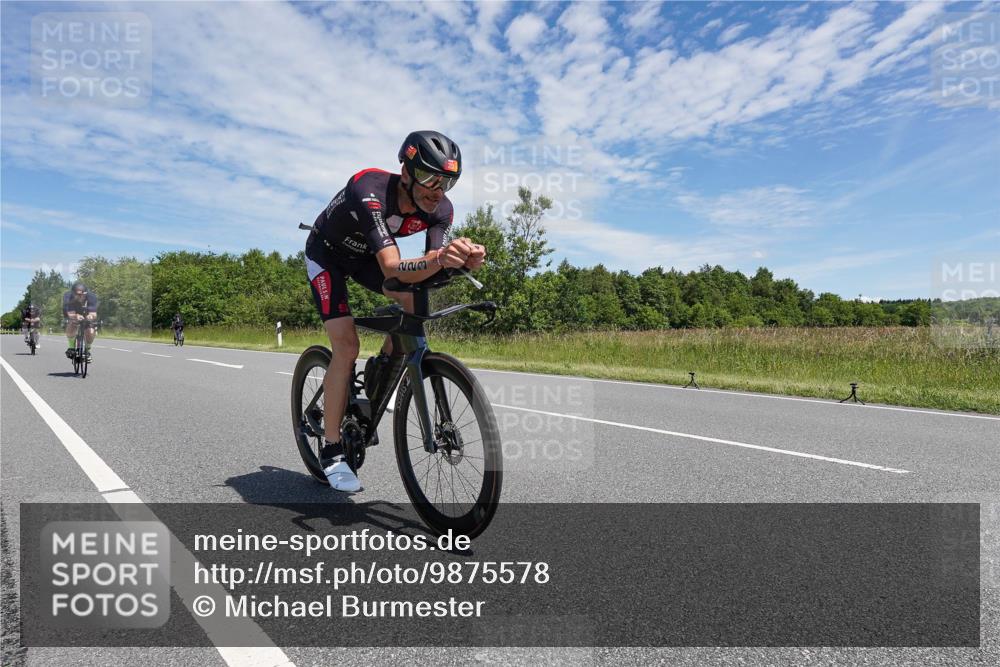 21.06.2026 - Viking Triathlon Michael Burmester http://msf.ph/oto/9875578 21.06.2026 13:09:29 Radfahren 223, 388, 563, 602, 656 meine-sportfotos.de