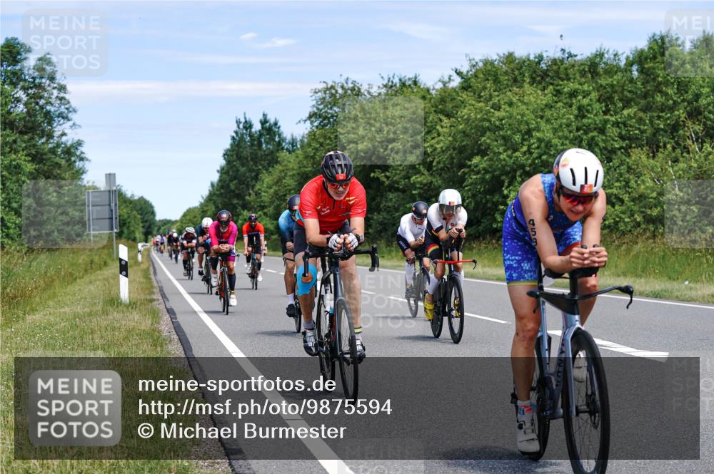 21.06.2026 - Viking Triathlon Michael Burmester http://msf.ph/oto/9875594 21.06.2026 12:52:34 Radfahren 63, 64, 75, 87, 89, 95, 118, 162, 198, 275, 302, 411, 459, 460, 464, 490, 522, 552, 619 meine-sportfotos.de