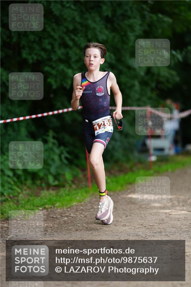 21.06.2026 - 29. Vierlanden-Triathlon LAZAROV Photography http://msf.ph/oto/9875637 21.06.2026 15:14:56 Laufen 2, 1269 meine-sportfotos.de
