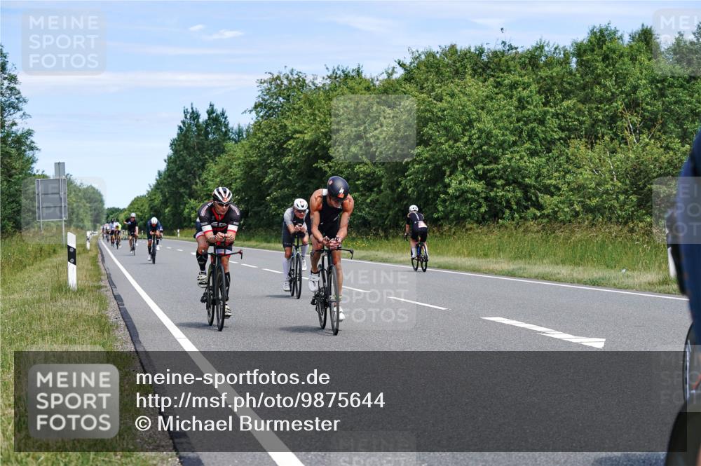21.06.2026 - Viking Triathlon Michael Burmester http://msf.ph/oto/9875644 21.06.2026 12:52:37 Radfahren 63, 64, 75, 87, 89, 95, 118, 162, 269, 275, 302, 411, 459, 460, 464, 490, 522, 552, 619 meine-sportfotos.de