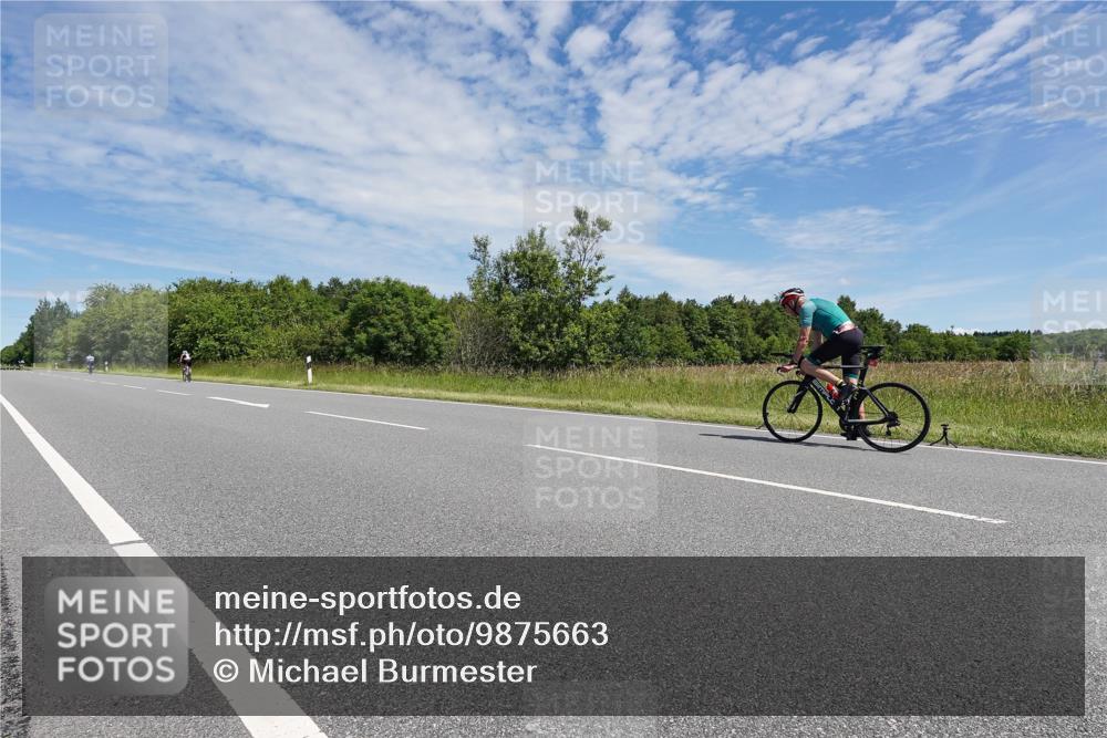 21.06.2026 - Viking Triathlon Michael Burmester http://msf.ph/oto/9875663 21.06.2026 13:09:54 Radfahren 605, 632 meine-sportfotos.de