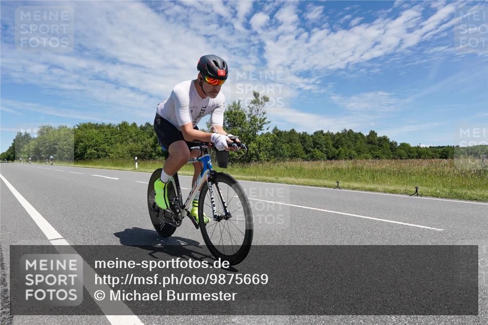 21.06.2026 - Viking Triathlon Michael Burmester http://msf.ph/oto/9875669 21.06.2026 13:10:01 Radfahren 605 meine-sportfotos.de