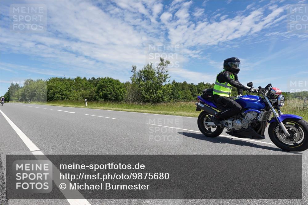 21.06.2026 - Viking Triathlon Michael Burmester http://msf.ph/oto/9875680 21.06.2026 13:10:42 Radfahren 178, 178, 339 meine-sportfotos.de