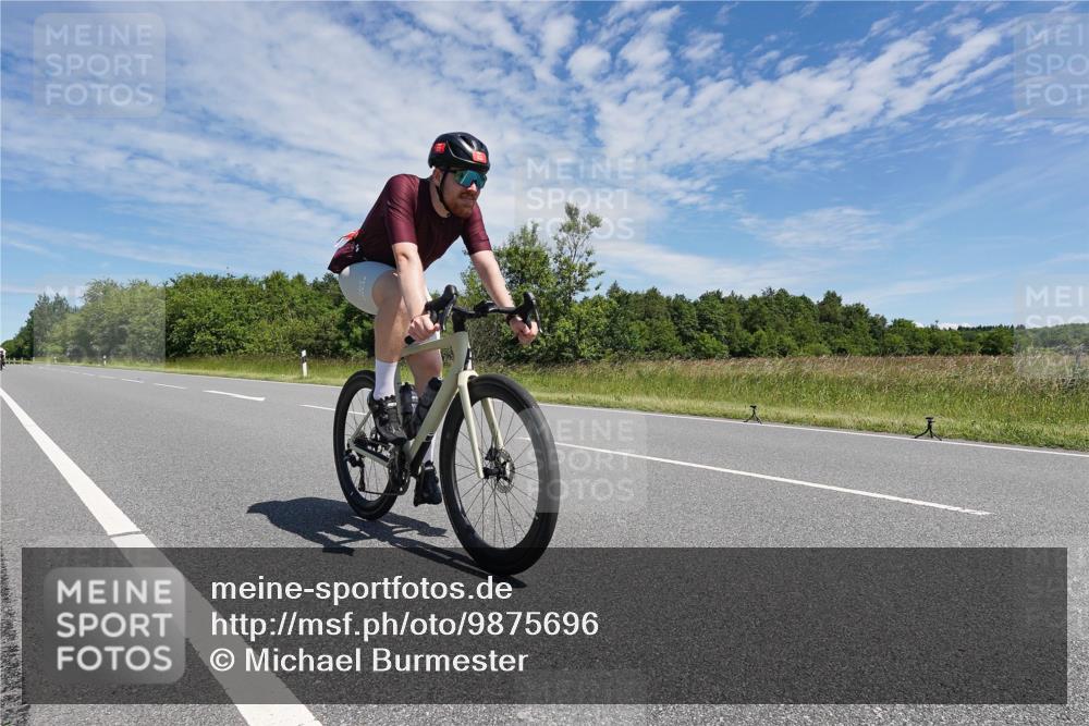 21.06.2026 - Viking Triathlon Michael Burmester http://msf.ph/oto/9875696 21.06.2026 13:10:48 Radfahren 178, 258 meine-sportfotos.de
