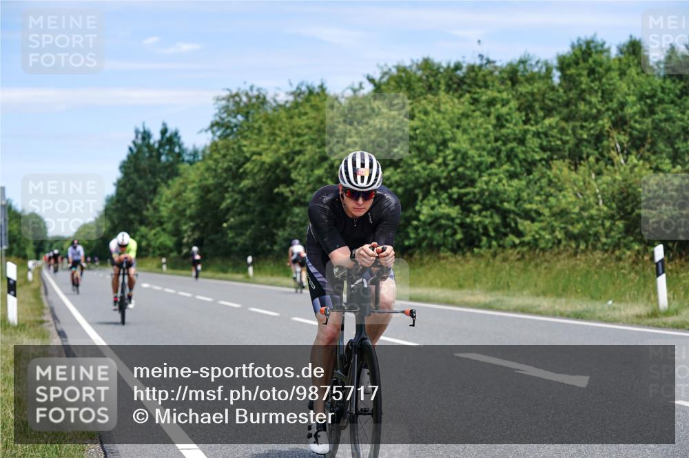 21.06.2026 - Viking Triathlon Michael Burmester http://msf.ph/oto/9875717 21.06.2026 12:52:43 Radfahren 75, 118, 269, 275, 302, 460, 484, 490, 552 meine-sportfotos.de