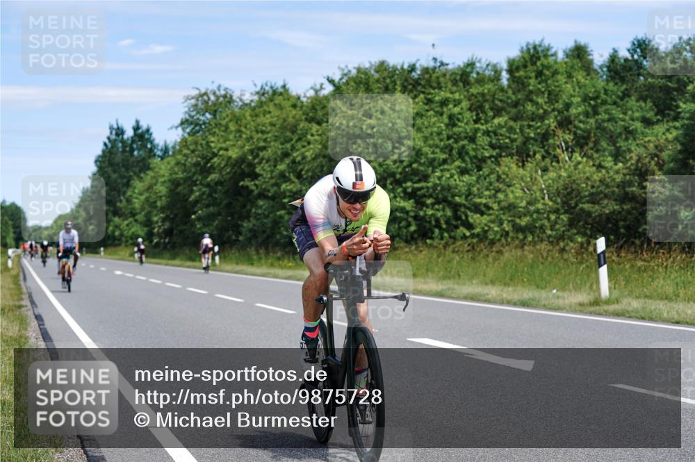 21.06.2026 - Viking Triathlon Michael Burmester http://msf.ph/oto/9875728 21.06.2026 12:52:44 Radfahren 75, 118, 269, 275, 302, 382, 460, 484, 490 meine-sportfotos.de