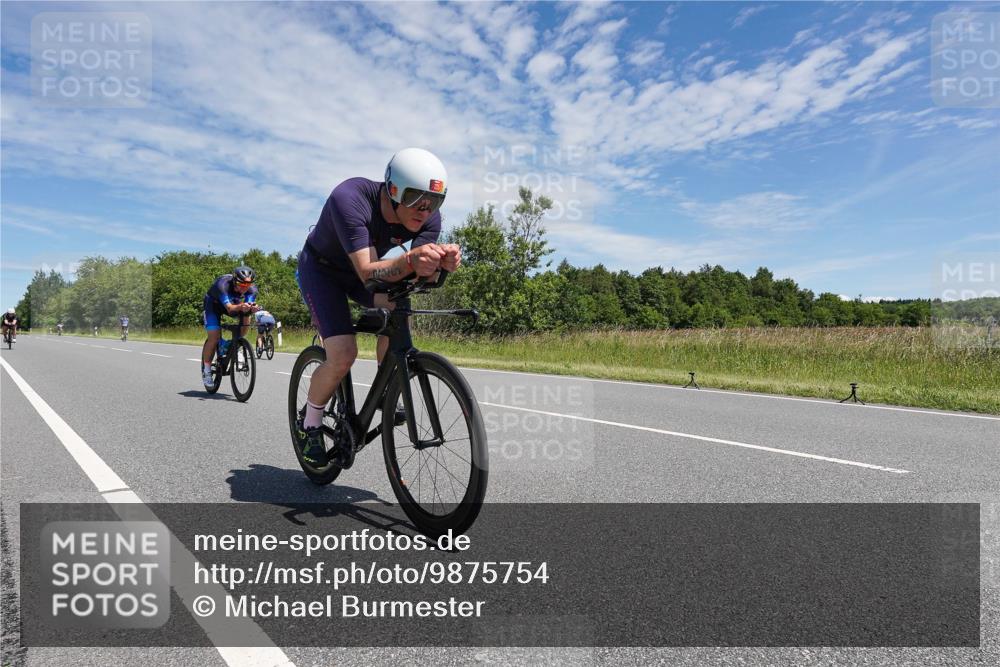 21.06.2026 - Viking Triathlon Michael Burmester http://msf.ph/oto/9875754 21.06.2026 13:11:20 Radfahren 313, 341, 424, 470, 561 meine-sportfotos.de