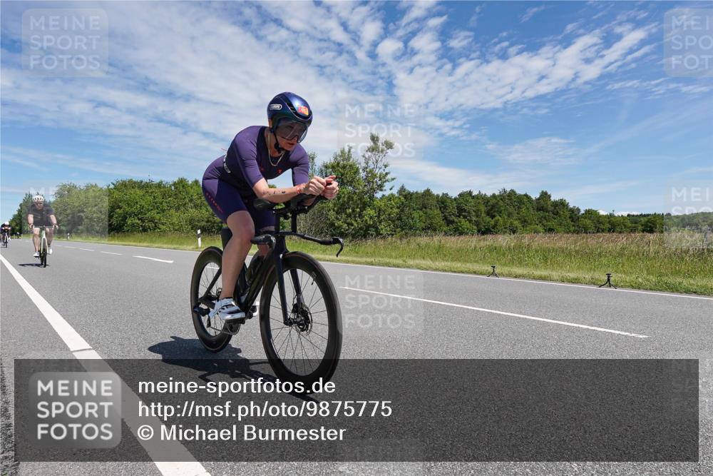21.06.2026 - Viking Triathlon Michael Burmester http://msf.ph/oto/9875775 21.06.2026 13:11:28 Radfahren 313, 424, 470, 494, 561 meine-sportfotos.de