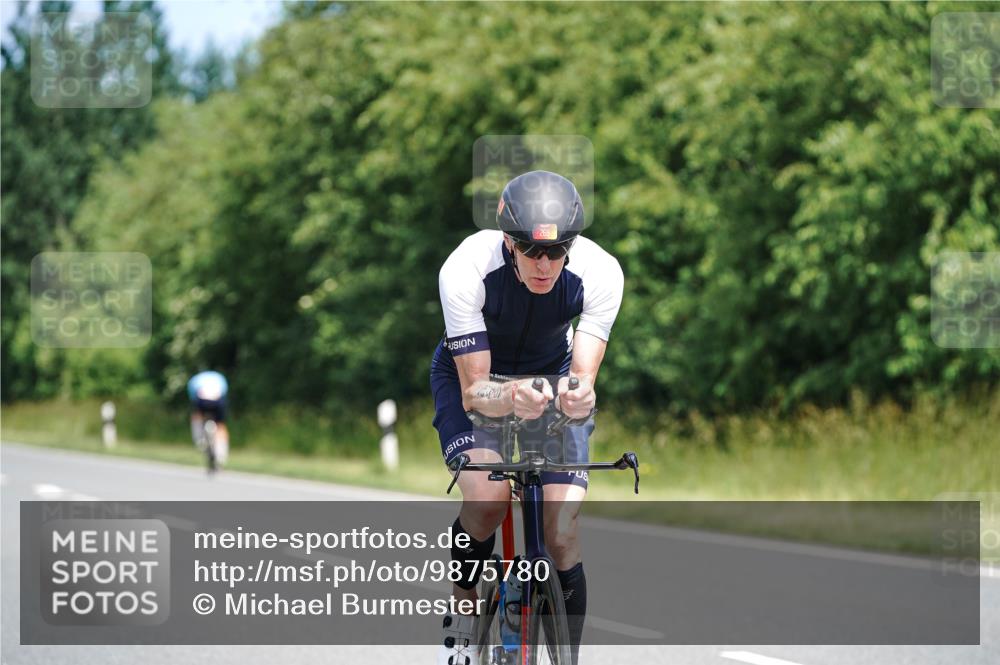 21.06.2026 - Viking Triathlon Michael Burmester http://msf.ph/oto/9875780 21.06.2026 12:52:57 Radfahren 24, 84, 97, 224, 269, 275, 302, 382, 484, 618 meine-sportfotos.de