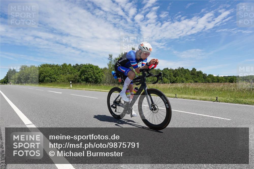 21.06.2026 - Viking Triathlon Michael Burmester http://msf.ph/oto/9875791 21.06.2026 13:11:34 Radfahren 313, 470, 494 meine-sportfotos.de