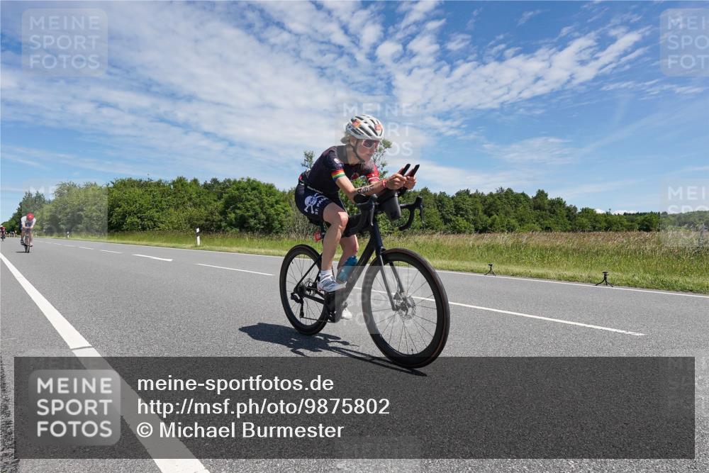 21.06.2026 - Viking Triathlon Michael Burmester http://msf.ph/oto/9875802 21.06.2026 13:11:41 Radfahren 494, 534 meine-sportfotos.de