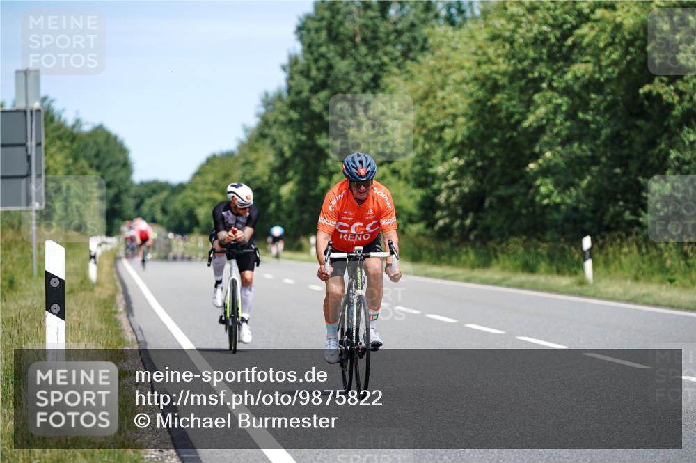 21.06.2026 - Viking Triathlon Michael Burmester http://msf.ph/oto/9875822 21.06.2026 12:53:08 Radfahren 24, 84, 97, 224, 305, 382, 431, 445, 484, 618 meine-sportfotos.de