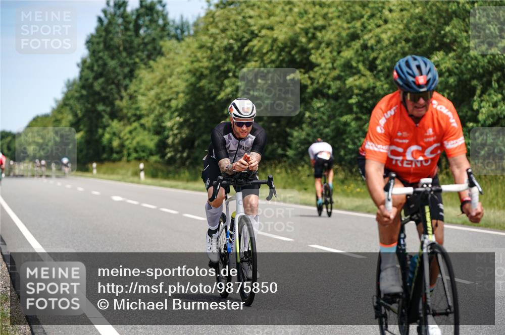 21.06.2026 - Viking Triathlon Michael Burmester http://msf.ph/oto/9875850 21.06.2026 12:53:10 Radfahren 24, 84, 97, 224, 305, 382, 431, 445, 618 meine-sportfotos.de
