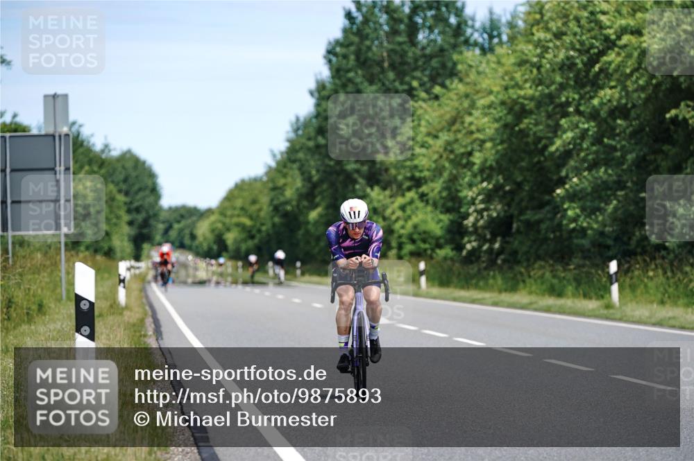 21.06.2026 - Viking Triathlon Michael Burmester http://msf.ph/oto/9875893 21.06.2026 12:53:32 Radfahren 168, 237, 431, 431, 445, 545, 652, 652 meine-sportfotos.de
