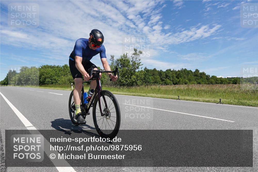 21.06.2026 - Viking Triathlon Michael Burmester http://msf.ph/oto/9875956 21.06.2026 13:14:48 Radfahren 251, 366 meine-sportfotos.de