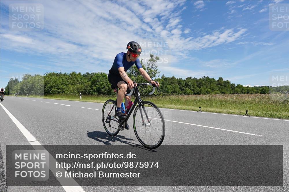 21.06.2026 - Viking Triathlon Michael Burmester http://msf.ph/oto/9875974 21.06.2026 13:15:03 Radfahren 105, 366 meine-sportfotos.de