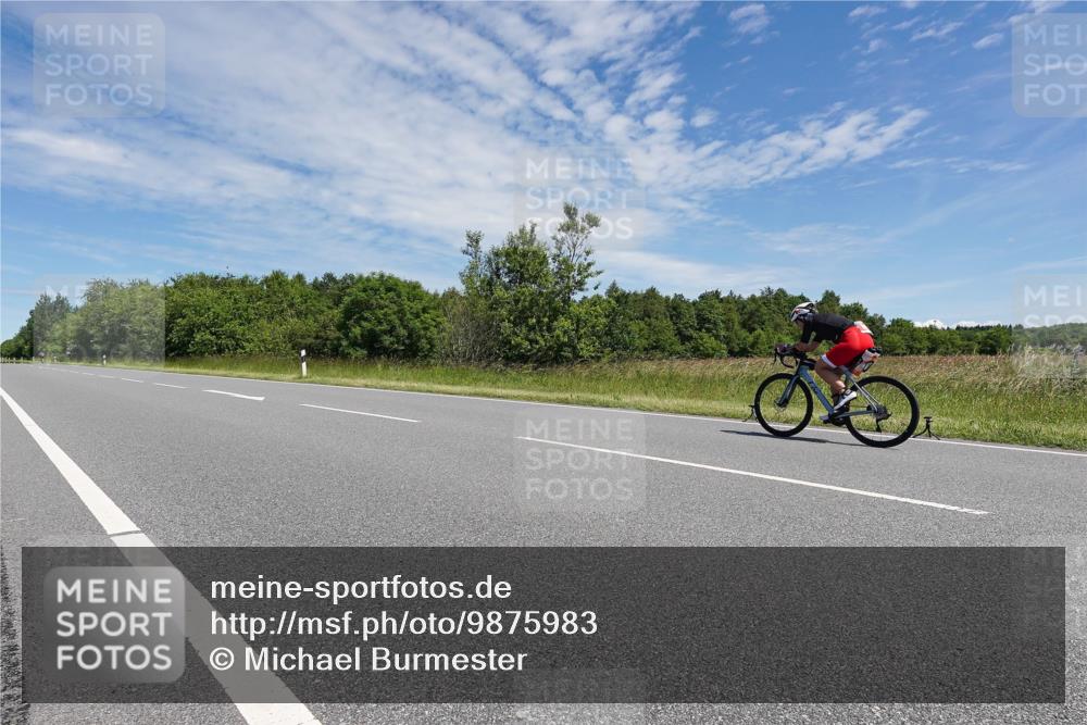 21.06.2026 - Viking Triathlon Michael Burmester http://msf.ph/oto/9875983 21.06.2026 13:15:07 Radfahren 105 meine-sportfotos.de
