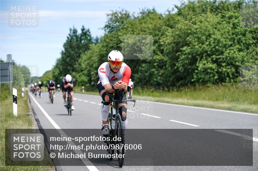 21.06.2026 - Viking Triathlon Michael Burmester http://msf.ph/oto/9876006 21.06.2026 12:54:09 Radfahren 107, 154, 220, 286, 296, 314, 376, 414, 560, 574, 625 meine-sportfotos.de
