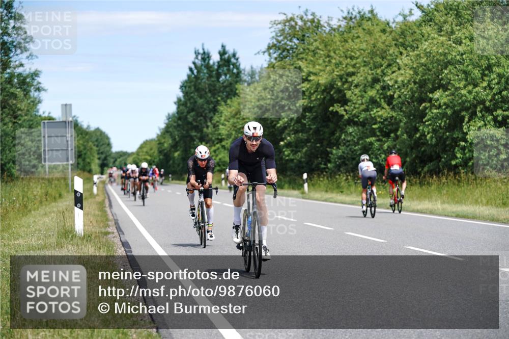 21.06.2026 - Viking Triathlon Michael Burmester http://msf.ph/oto/9876060 21.06.2026 12:54:15 Radfahren 107, 154, 220, 296, 340, 376, 414, 560, 574, 625 meine-sportfotos.de