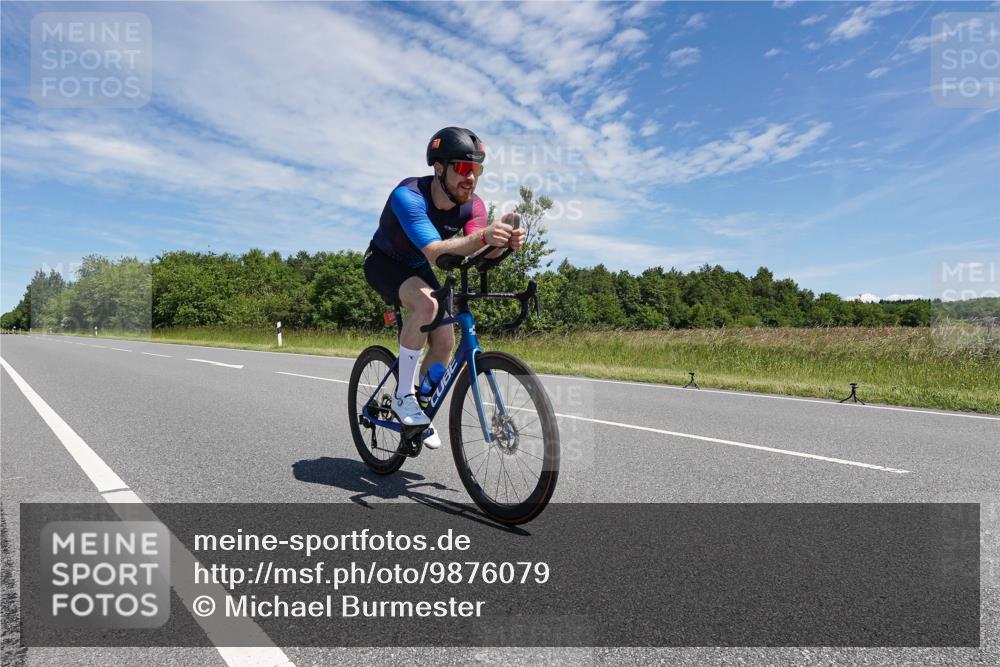 21.06.2026 - Viking Triathlon Michael Burmester http://msf.ph/oto/9876079 21.06.2026 13:17:04 Radfahren 330, 365, 549 meine-sportfotos.de