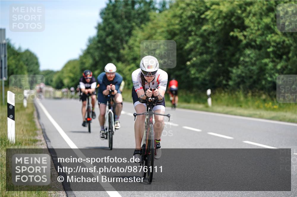 21.06.2026 - Viking Triathlon Michael Burmester http://msf.ph/oto/9876111 21.06.2026 12:54:19 Radfahren 154, 220, 289, 296, 340, 376, 414, 560, 625 meine-sportfotos.de