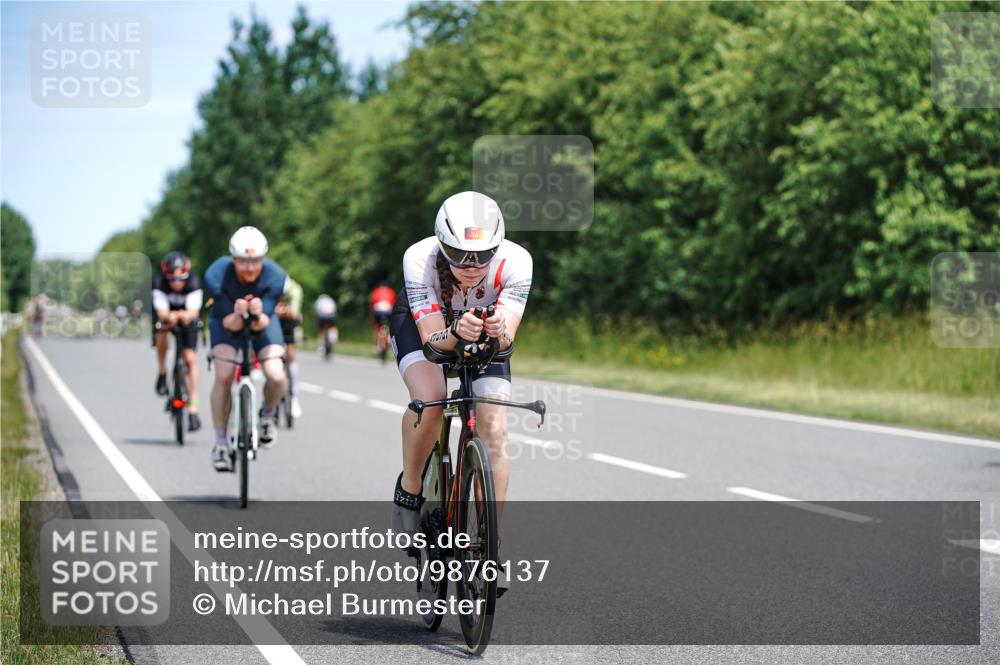 21.06.2026 - Viking Triathlon Michael Burmester http://msf.ph/oto/9876137 21.06.2026 12:54:20 Radfahren 154, 220, 289, 296, 340, 376, 625 meine-sportfotos.de