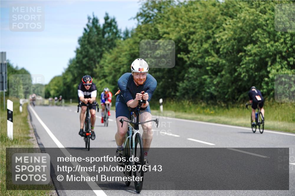 21.06.2026 - Viking Triathlon Michael Burmester http://msf.ph/oto/9876143 21.06.2026 12:54:21 Radfahren 154, 220, 289, 296, 340, 376, 625 meine-sportfotos.de
