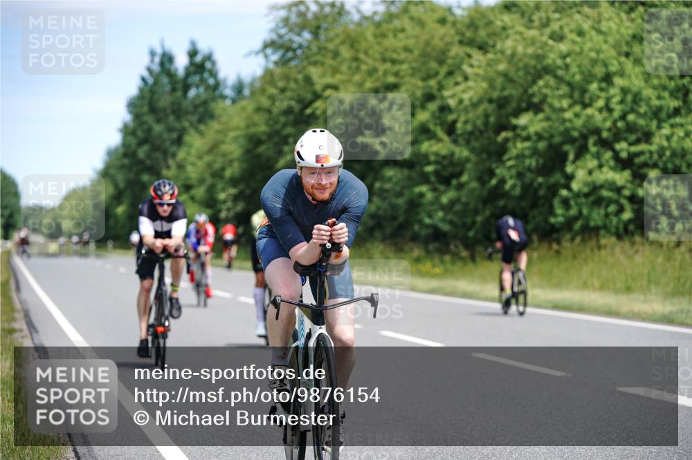 21.06.2026 - Viking Triathlon Michael Burmester http://msf.ph/oto/9876154 21.06.2026 12:54:21 Radfahren 154, 220, 289, 296, 340, 376, 625 meine-sportfotos.de