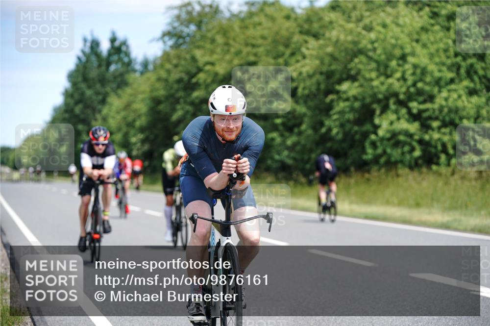 21.06.2026 - Viking Triathlon Michael Burmester http://msf.ph/oto/9876161 21.06.2026 12:54:21 Radfahren 154, 220, 289, 296, 340, 376, 625 meine-sportfotos.de
