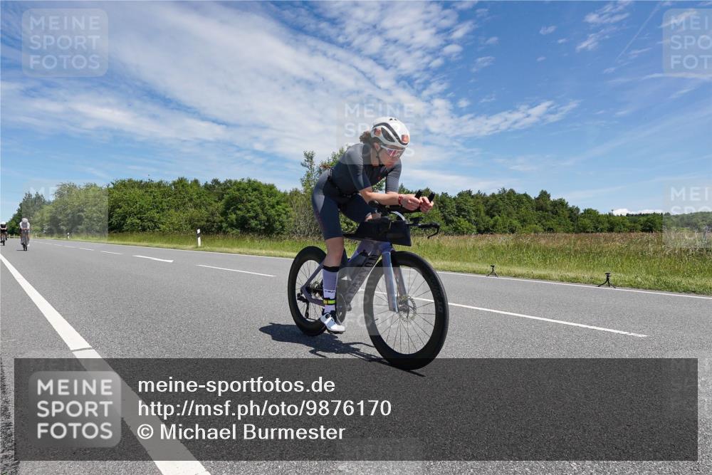 21.06.2026 - Viking Triathlon Michael Burmester http://msf.ph/oto/9876170 21.06.2026 13:18:52 Radfahren 305, 344, 463 meine-sportfotos.de