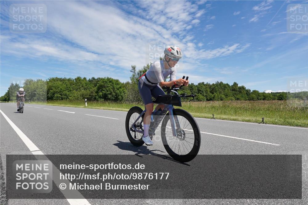 21.06.2026 - Viking Triathlon Michael Burmester http://msf.ph/oto/9876177 21.06.2026 13:18:54 Radfahren 305, 344, 463 meine-sportfotos.de
