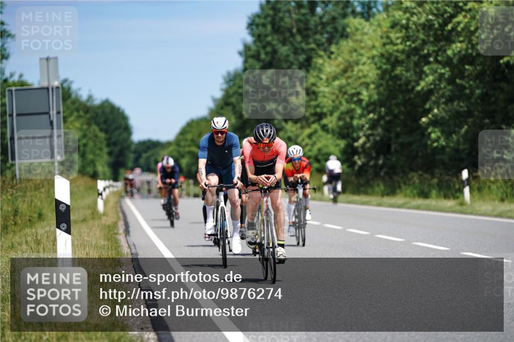 21.06.2026 - Viking Triathlon Michael Burmester http://msf.ph/oto/9876274 21.06.2026 12:54:59 Radfahren 45, 188, 241, 282, 327, 386, 495, 541, 578, 658 meine-sportfotos.de