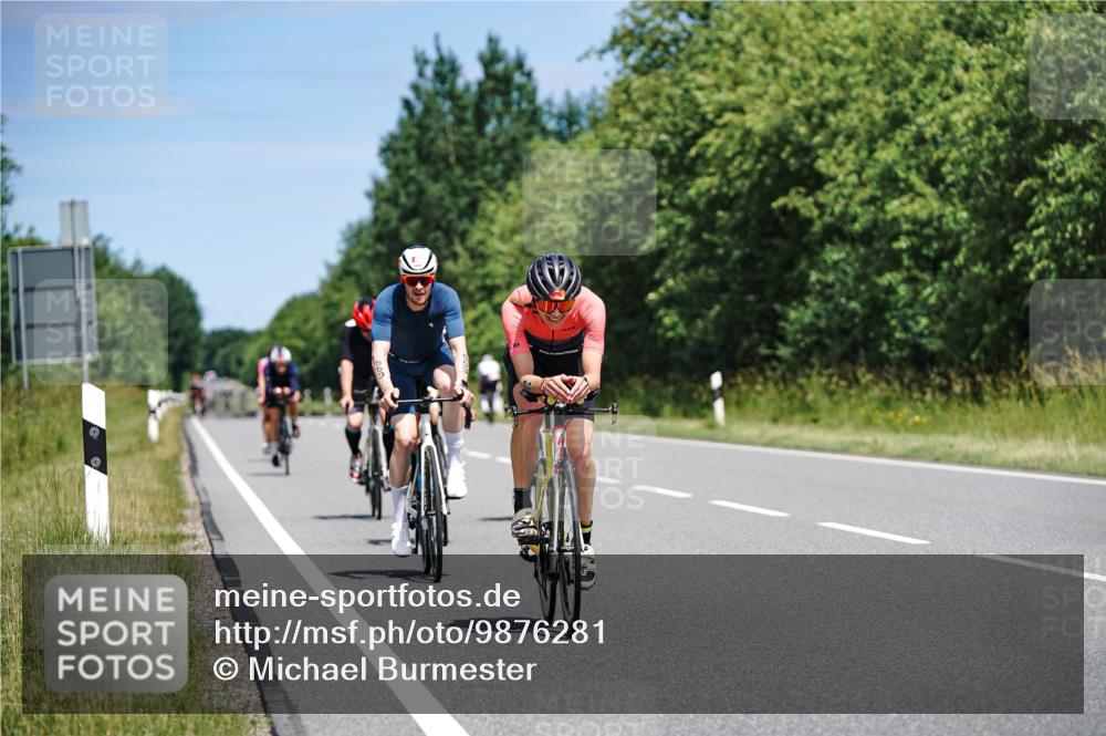 21.06.2026 - Viking Triathlon Michael Burmester http://msf.ph/oto/9876281 21.06.2026 12:55:00 Radfahren 45, 188, 241, 282, 327, 386, 495, 541, 578, 658 meine-sportfotos.de