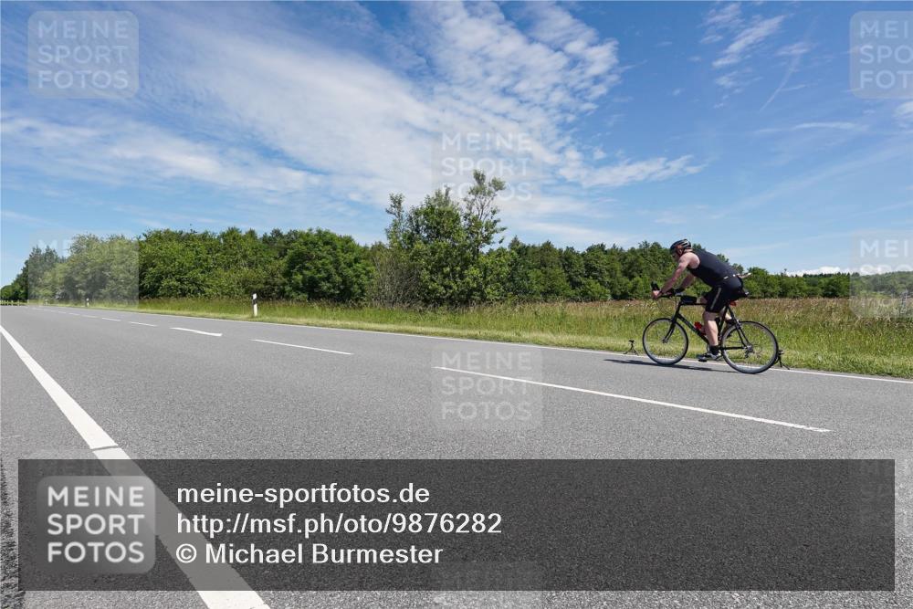 21.06.2026 - Viking Triathlon Michael Burmester http://msf.ph/oto/9876282 21.06.2026 13:22:32 Radfahren 362 meine-sportfotos.de