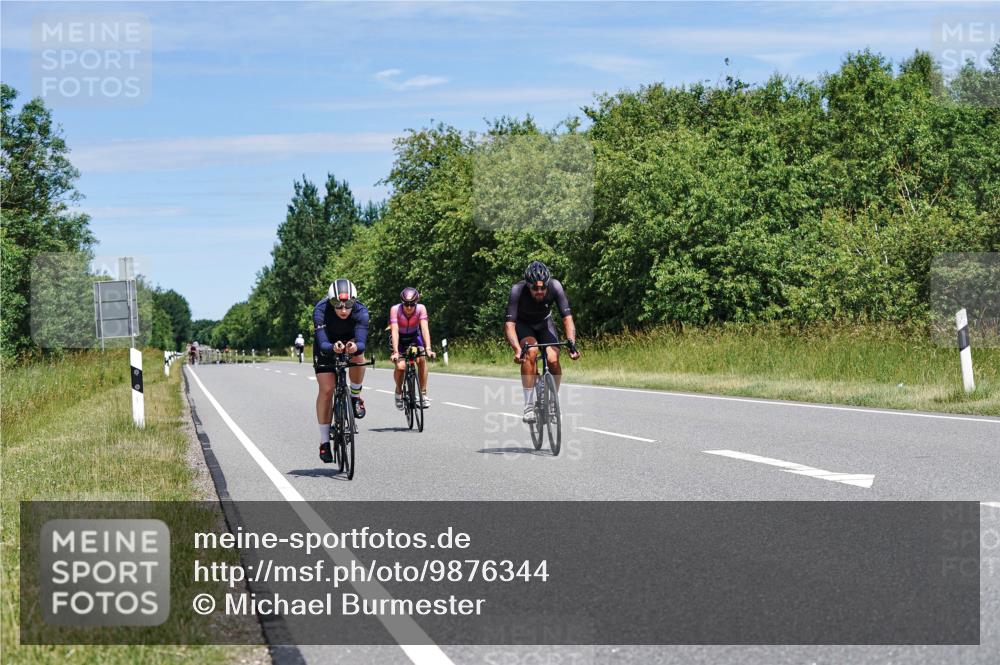 21.06.2026 - Viking Triathlon Michael Burmester http://msf.ph/oto/9876344 21.06.2026 12:55:04 Radfahren 45, 111, 116, 188, 241, 282, 327, 386, 495, 541, 578 meine-sportfotos.de