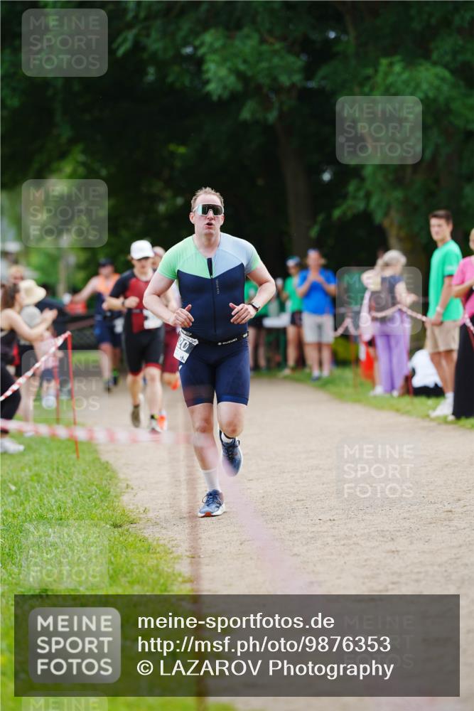 21.06.2026 - 29. Vierlanden-Triathlon LAZAROV Photography http://msf.ph/oto/9876353 21.06.2026 10:43:37 Laufen 20 meine-sportfotos.de
