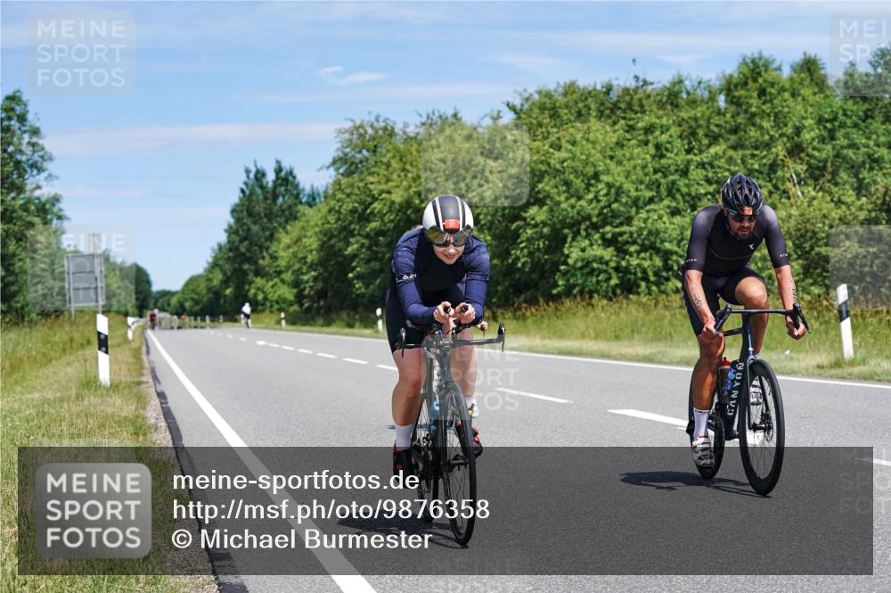 21.06.2026 - Viking Triathlon Michael Burmester http://msf.ph/oto/9876358 21.06.2026 12:55:04 Radfahren 45, 111, 116, 188, 241, 282, 327, 386, 495, 541, 578 meine-sportfotos.de