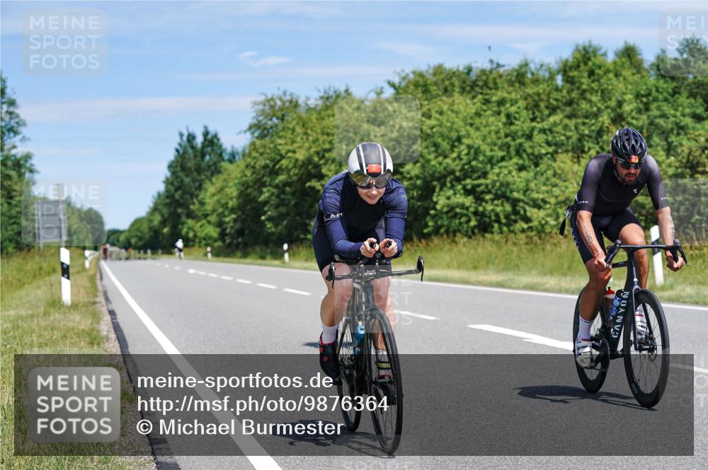 21.06.2026 - Viking Triathlon Michael Burmester http://msf.ph/oto/9876364 21.06.2026 12:55:05 Radfahren 45, 111, 116, 188, 241, 282, 327, 344, 386, 495, 541, 578 meine-sportfotos.de